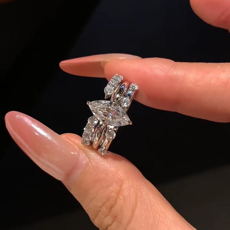 Xiaohong Book Blogger's Same Minimalist Three-in-One Stacked Ring Bright Super Shiny Horse Eye Zircon Open Female Ring