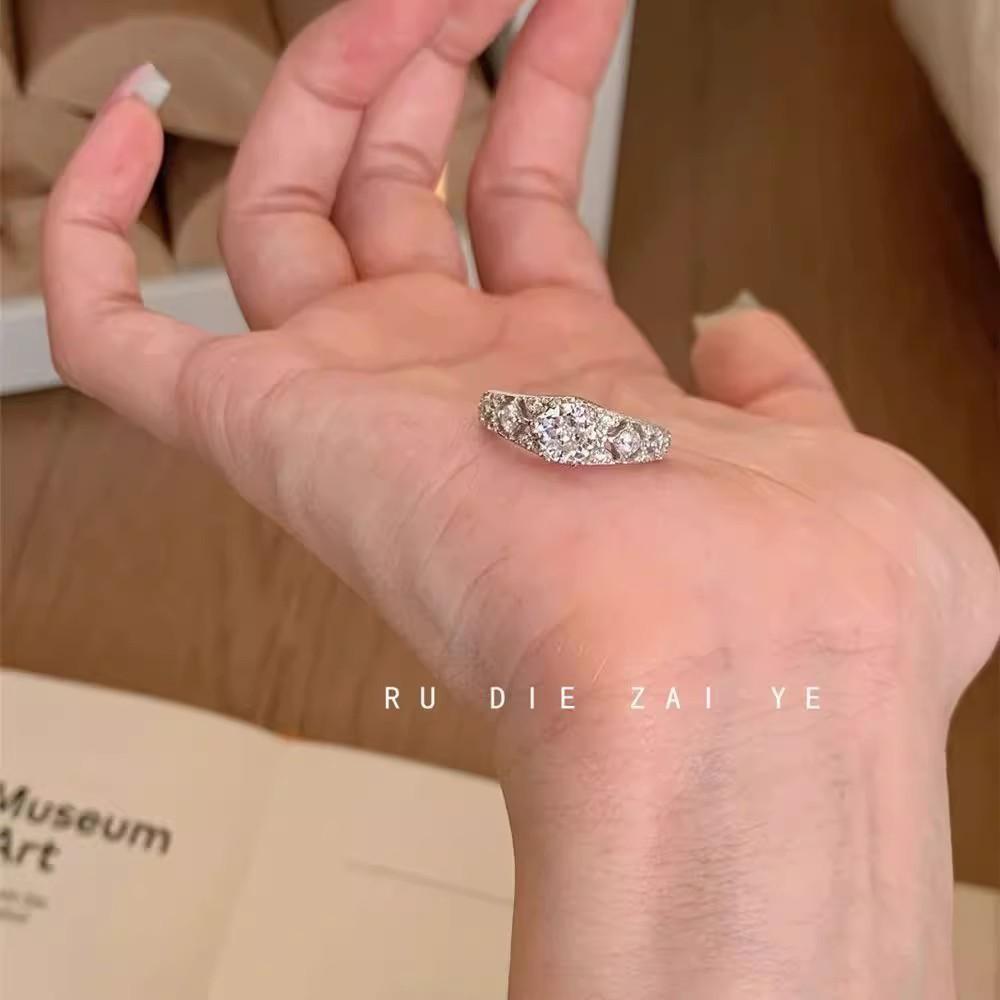 Mid-Ancient Vintage Hollow Lace Ring Light Luxury High-Grade Sense Buqi Style Zircon Open Ring