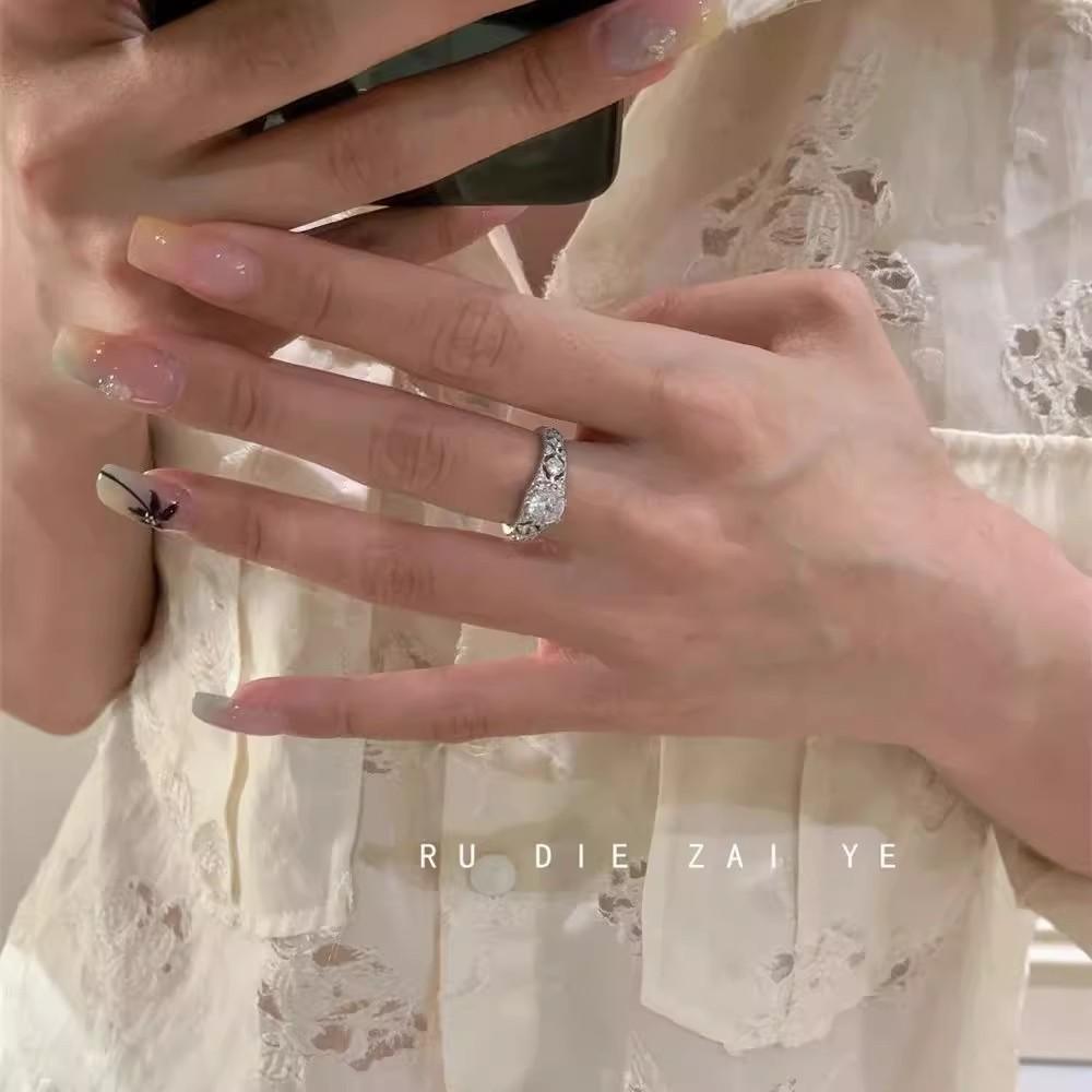 Mid-Ancient Vintage Hollow Lace Ring Light Luxury High-Grade Sense Buqi Style Zircon Open Ring
