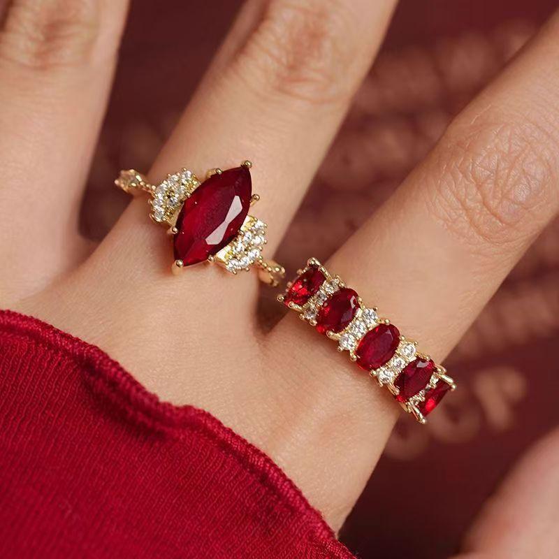 French Design Exquisite Horse Eye Olive Green Zircon Heavy Industry Fashionable Open Ring Fashionable Female Ring Red New Product