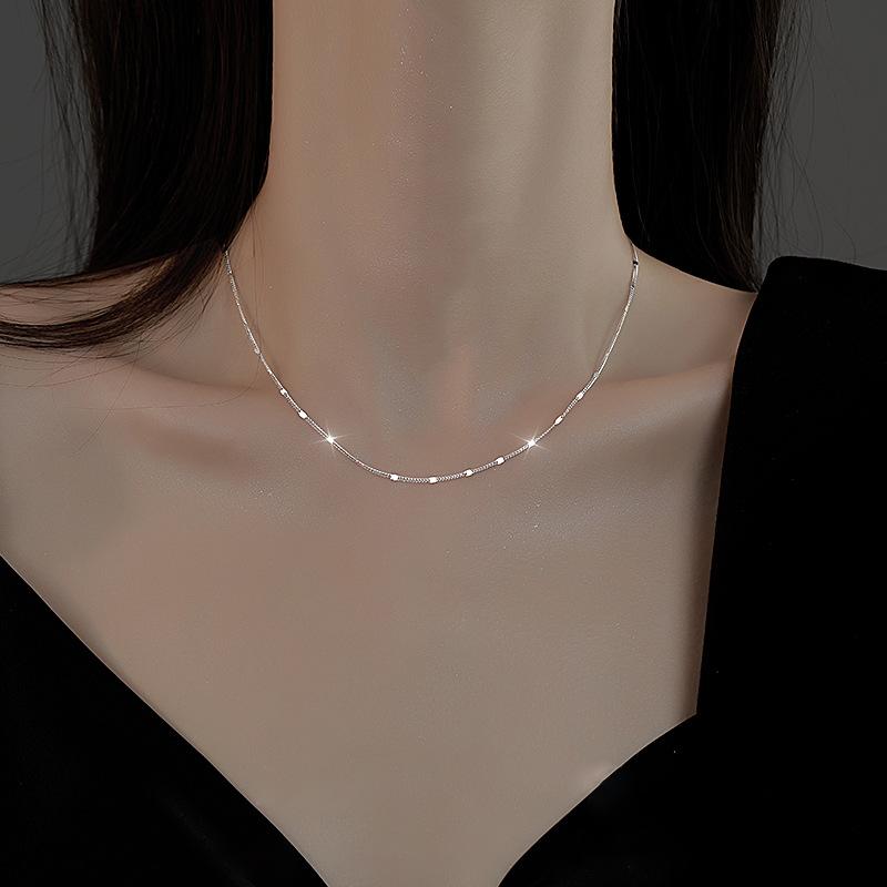 Super Flash Thin Piece Plain Chain Necklace Female Niche Ins Style Stackable Light Luxury Fashion Design Flash Bare Chain Clavicle Chain