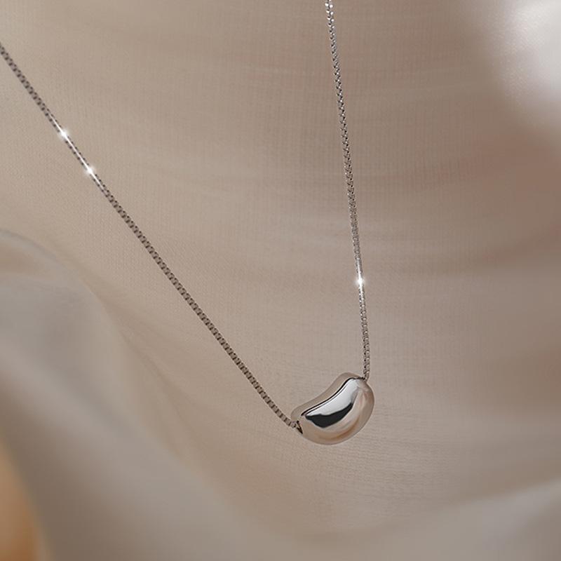 Titanium Steel Necklace Korean Lovesick Bean Pendant Clavicle Chain Internet Celebrity Simple Temperament Choker Cold Style Temperament Necklace