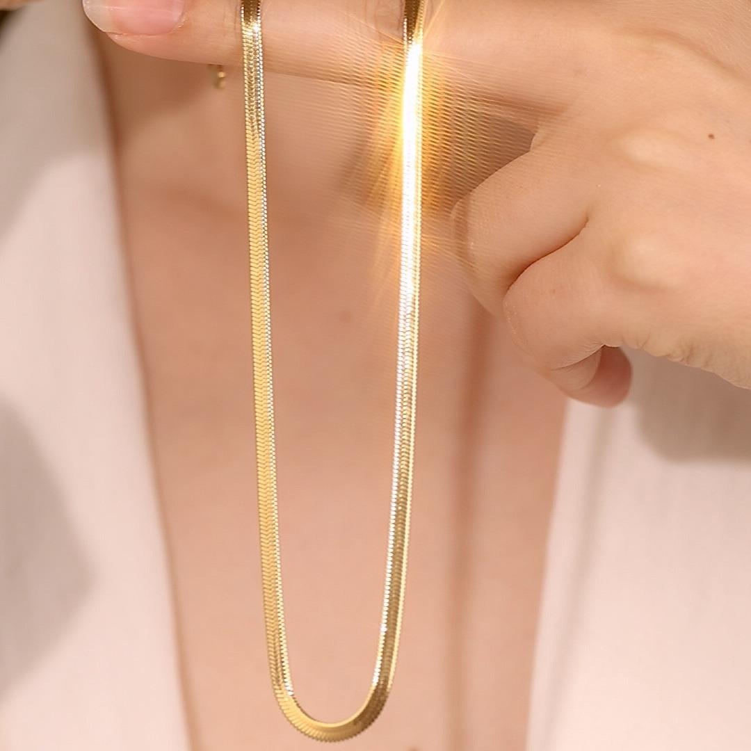 Gold Lock Bone Chain Flat Snake Bone Chain Necklace Women's 18K Gold Plated Ins Simple High-Grade Snake Bone Chain Necklace