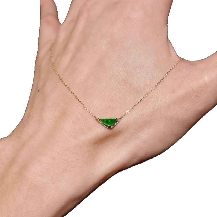 New Chinese Style Micro Diamond Triangle Chalcedony Necklace Women's Light Luxury Niche High-Grade Clavicle Chain White Ultra-Thin Necklace