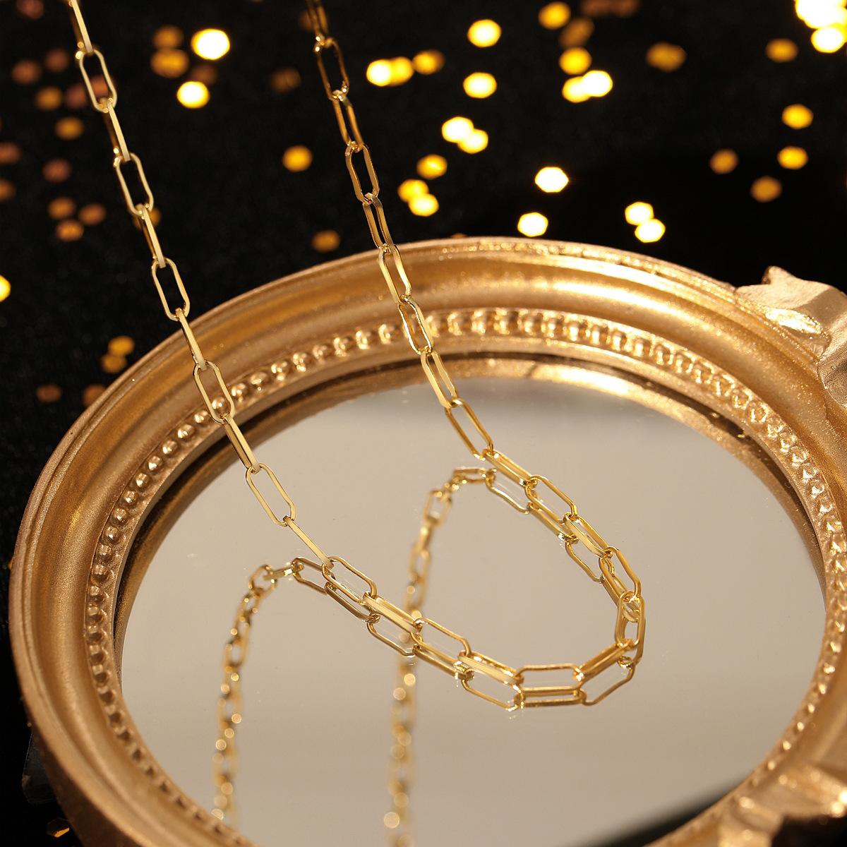 French Plain Chain Light Luxury Stacked Thin Cross Chain Titanium Steel Necklace Men and Women All-Match Simple Niche Design Hollow Chain