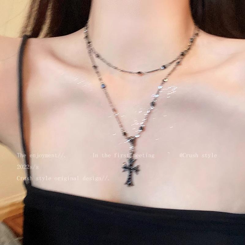 Dark Cross Necklace Light Luxury Niche Accessories Women's High-Grade Stacked Sweet Cool Hot Girl Style Necklace Clavicle Chain