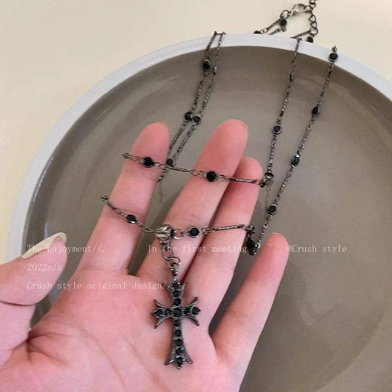 Dark Cross Necklace Light Luxury Niche Accessories Women's High-Grade Stacked Sweet Cool Hot Girl Style Necklace Clavicle Chain
