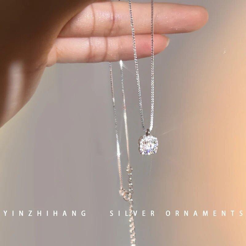 Flash Cube Sugar Zircon Necklace Women's Light Luxury Fashion High-Grade Necklace Niche Design All-Match Pendant Clavicle Chain