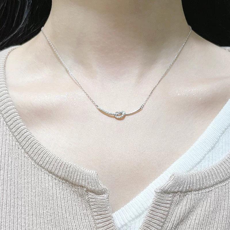 Little Red Book Same Style Knot Smile Necklace Female Temperament Clavicle Chain Japanese and Korean Temperament Flash Diamond Niche Design Sense All-Match