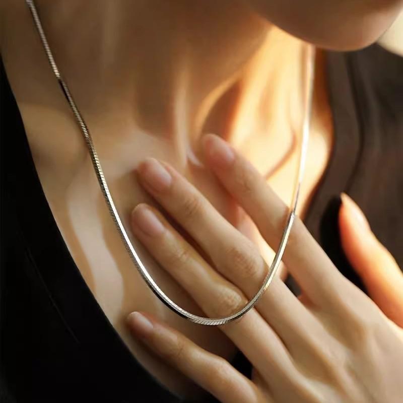 2025 New Titanium Steel Octagonal Snake Bone Chain Men's and Women's All-Match Trendy Basic Stacked Clavicle Chain Thick and Thin Men's