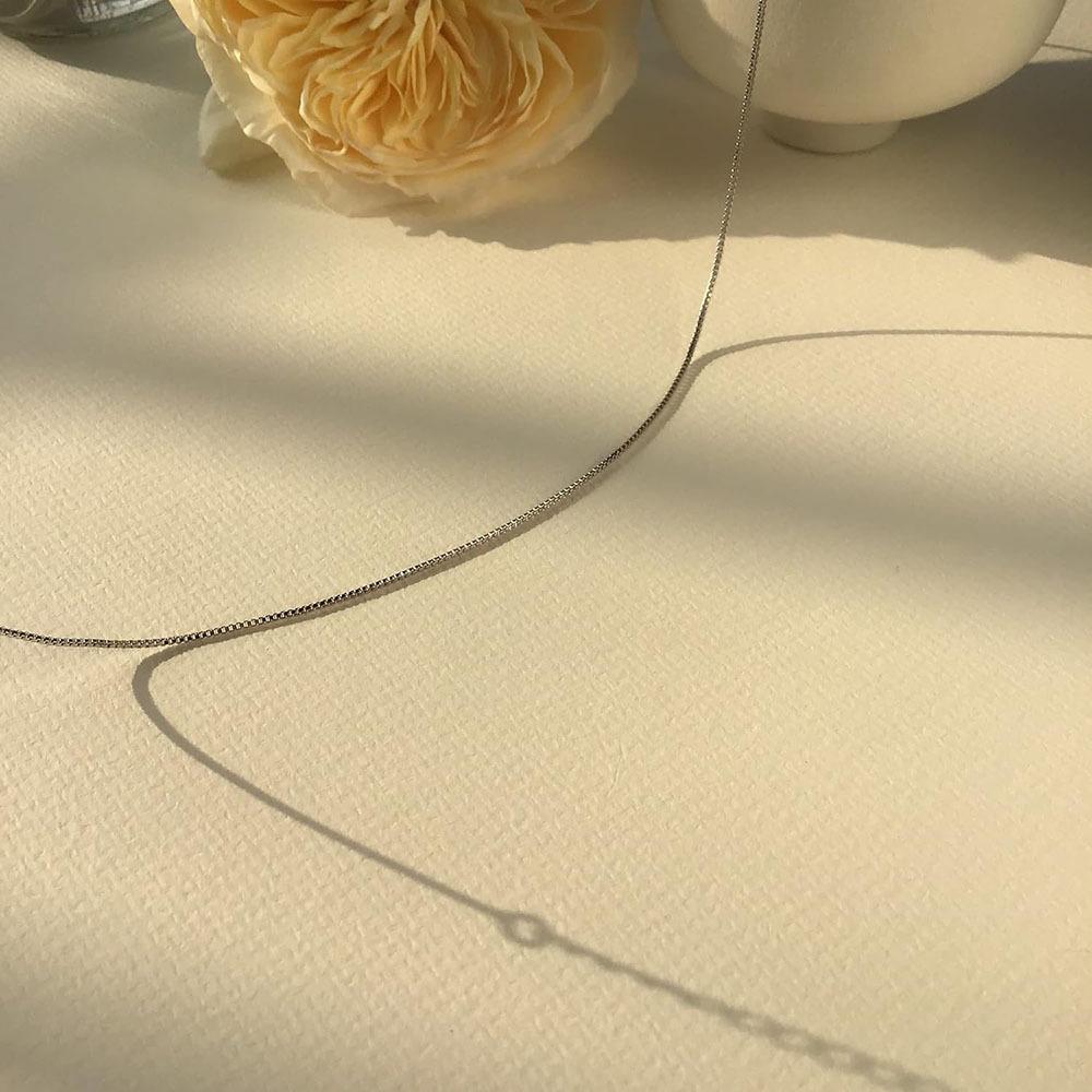 Cross-Border Simple Women's Thin Box Chain Necklace Personalized Niche Design Fashion Clavicle Chain Female Wholesale