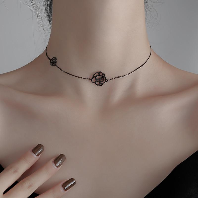Camellia Neck Chain Women's Short Clavicle Chain Black Necklace Women's Simple New Personalized Collar Accessories Wholesale