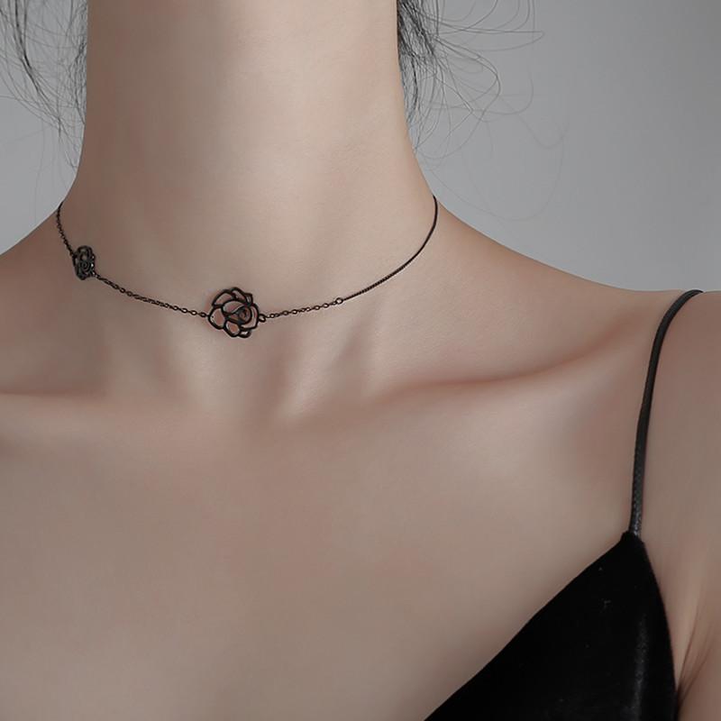 Camellia Neck Chain Women's Short Clavicle Chain Black Necklace Women's Simple New Personalized Collar Accessories Wholesale