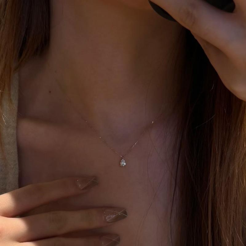 INS Cool Style Light Luxury Water Drop All-Match Pendant Necklace Women's Thin Chain Simple High Sense Ins Niche Clavicle Chain