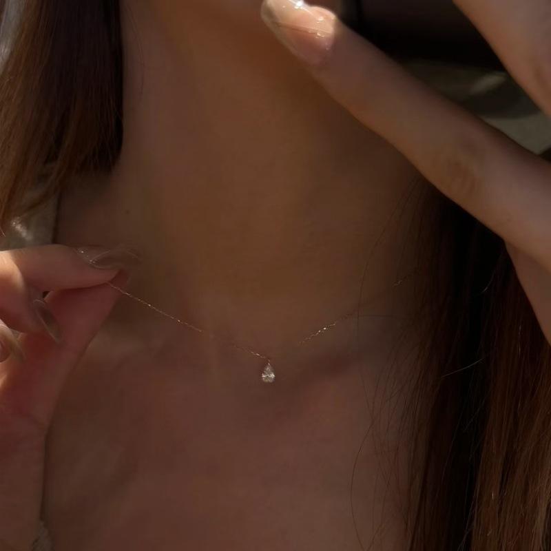 INS Cool Style Light Luxury Water Drop All-Match Pendant Necklace Women's Thin Chain Simple High Sense Ins Niche Clavicle Chain