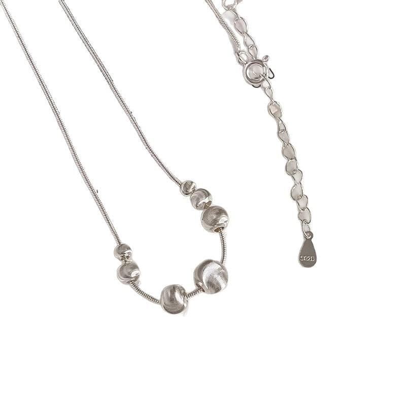 Simple Personalized Frosted Cat's Eye Beads Car Flower Ball Necklace Women's Design Light Luxury Clavicle Chain Niche Cold Style Necklace