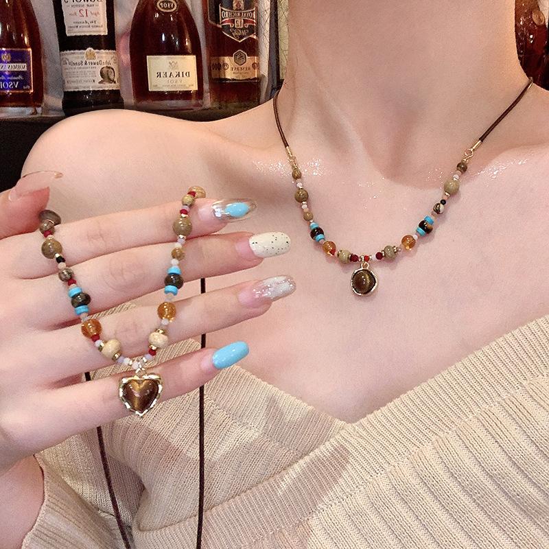 Retro Maillard Lovely Tiger Eye Stone Beaded Necklace for Women Hong Kong Style Elegant White Clavicle Chain Niche All-Matching Accessories