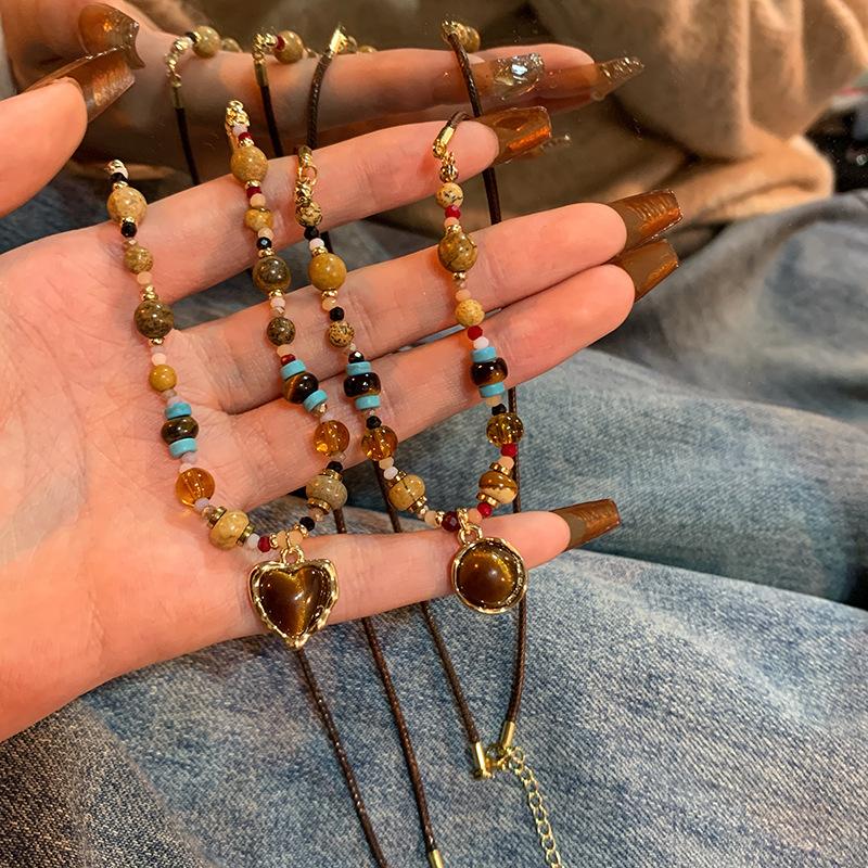 Retro Maillard Lovely Tiger Eye Stone Beaded Necklace for Women Hong Kong Style Elegant White Clavicle Chain Niche All-Matching Accessories