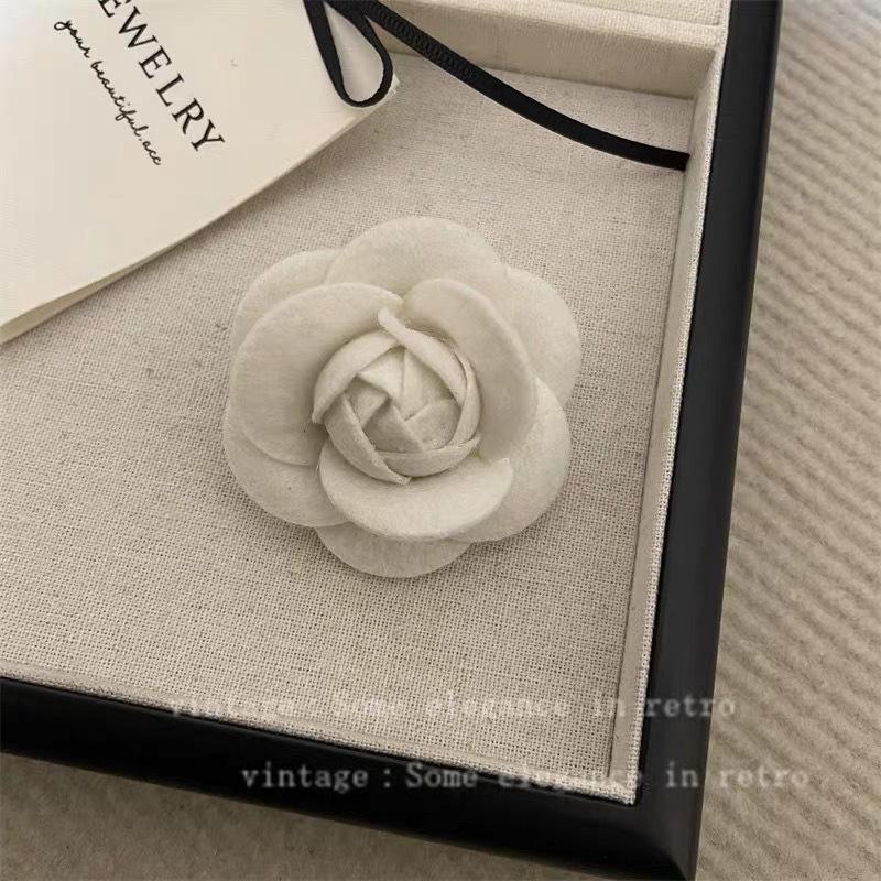 High-End Chanel Style Camellia Brooch Women's Fashion Fabric Pin Flower Corsage Niche Clothes Collar Flower Accessories