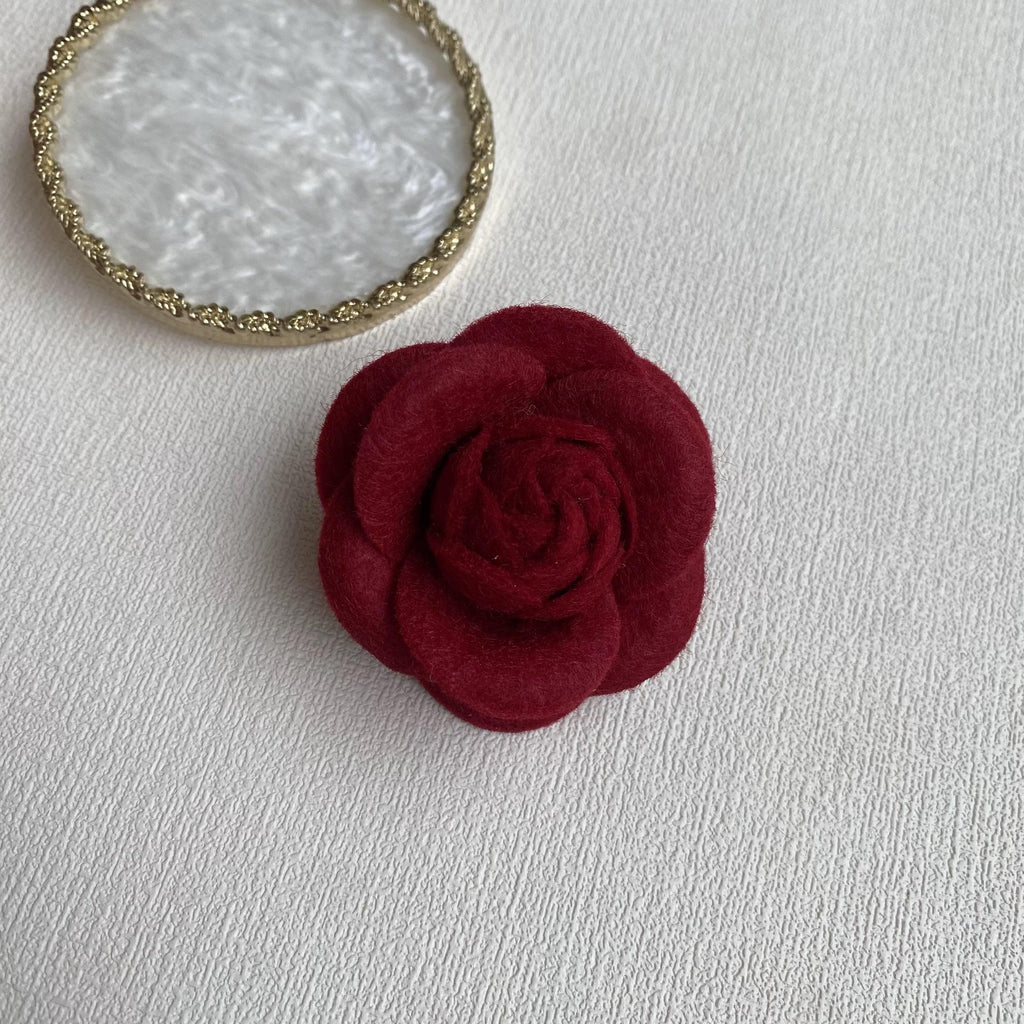 High-End Chanel Style Camellia Brooch Women's Fashion Fabric Pin Flower Corsage Niche Clothes Collar Flower Accessories