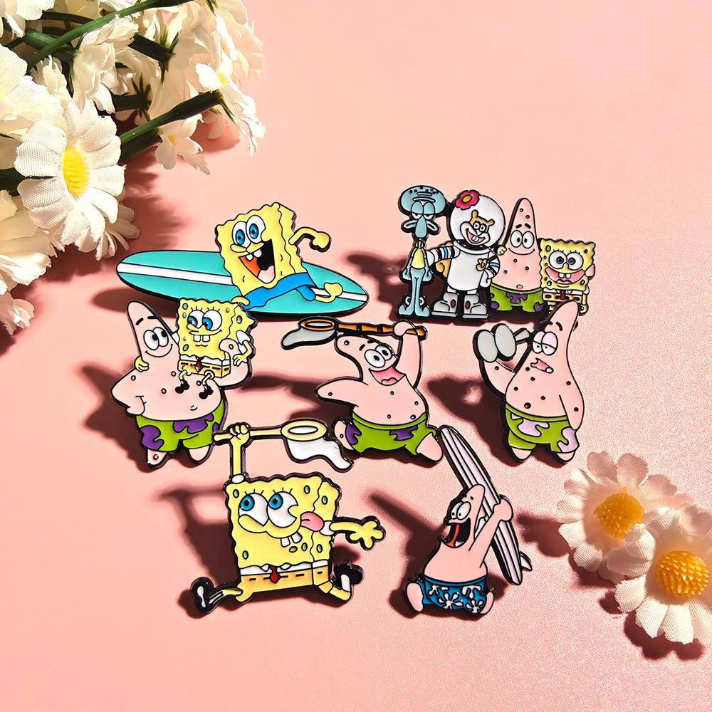 Big Collection Hot Selling Anime Metal Brooch Japanese Man Sponge Baby Simpson Cartoon Badge Set Accessories