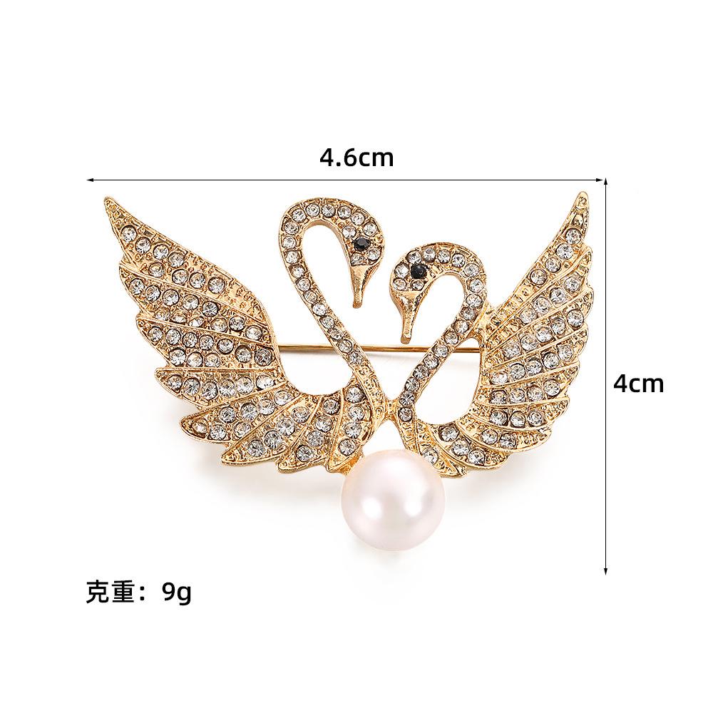 High-Grade Swan Brooch Women's All-Match Pin Fashion Personalized Corsage Korean Style Elegant Simple Anti-Exposure Accessories