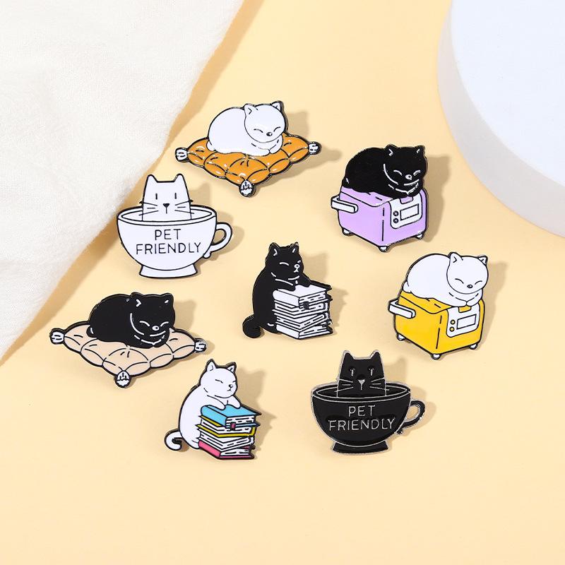 Cartoon Cute Black and White Cat Lazy Coffee Style Funny Creative Alloy Brooch Creative Accessories Badge