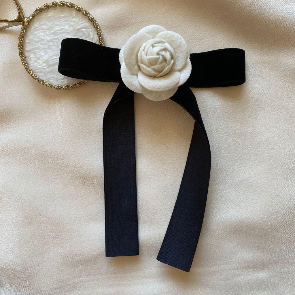 Hot Sale Bow Brooch Corsage All-Match Three-Dimensional Camellia Female Pin Temperament Chanel Style Bow Tie Pearl Decoration