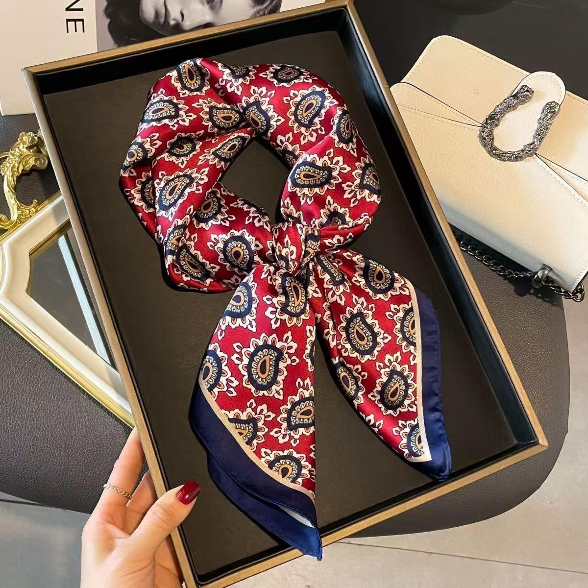Small Square Scarf Silk Scarf Men's Neck Protection Scarf Business Wear Matching Shirt Thin Scarf 70x70 British Style Scarf