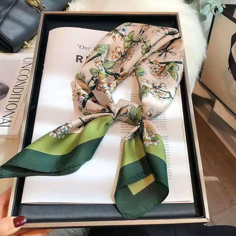New Small Square Scarf Women's Summer Versatile Scarf Hair Band Scarf Scarf Elegant High-Grade Neck Protection Spring and Autumn Thin