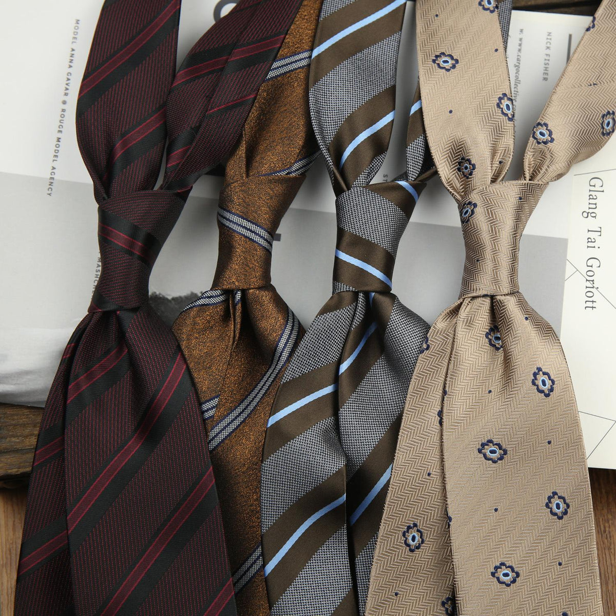 Tie Men's Retro Dark Pattern British 8cm Formal Wear Professional Business Hand Striped Wedding Stage Wedding Tie