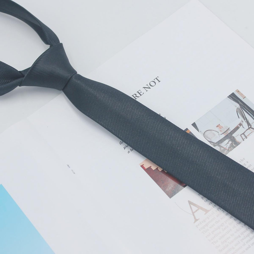 Wholesale Men's Casual Tie Black Red 5cm Ultra Narrow Fashion Business Solid Color Twill Hand Play Business Style