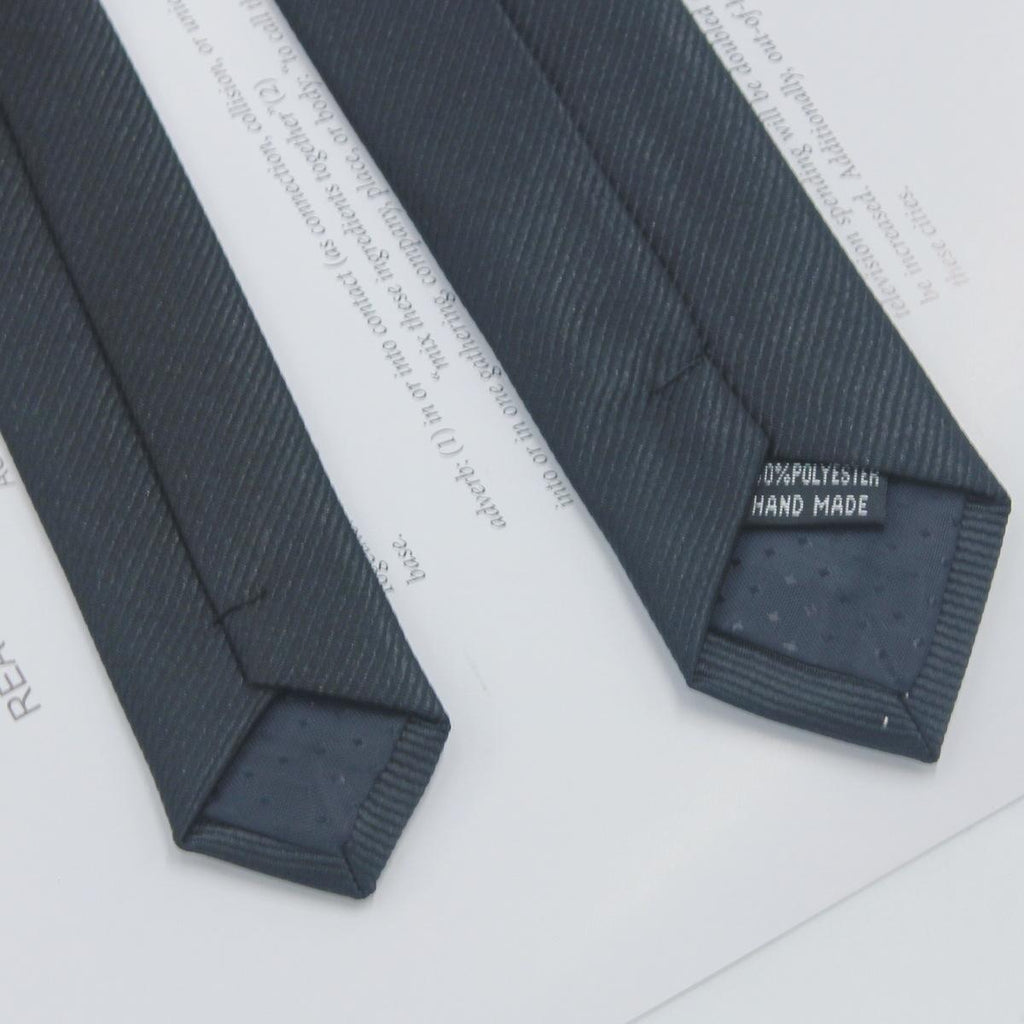 Wholesale Men's Casual Tie Black Red 5cm Ultra Narrow Fashion Business Solid Color Twill Hand Play Business Style