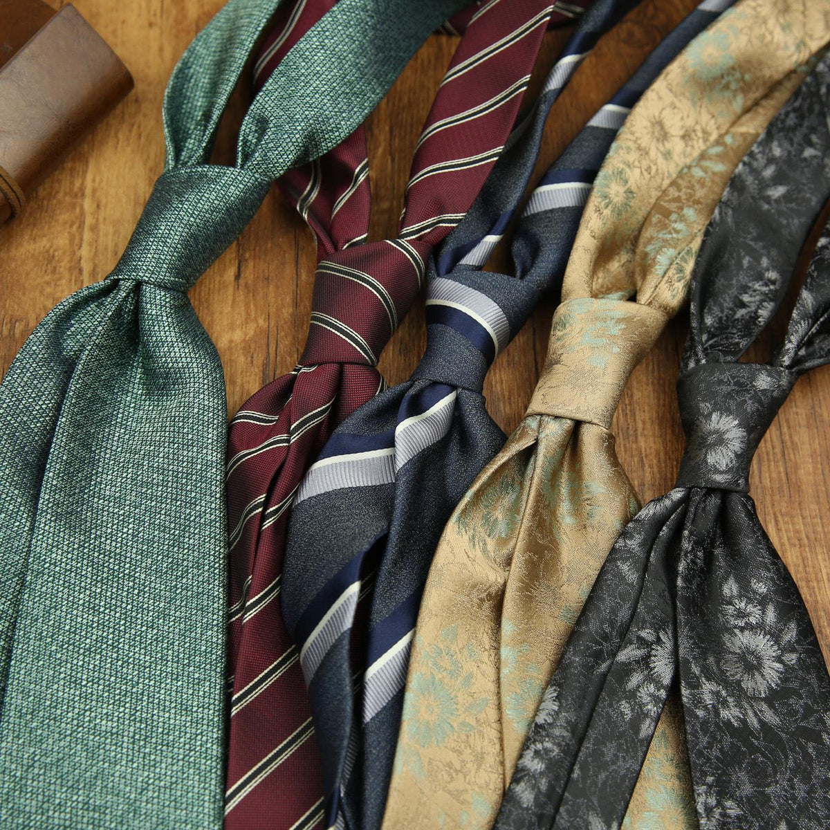 Formal Wear Tie Men's Business 8cm Hand-Made Business Wear British Striped Polyester Wine Red Pattern Coffee Wholesale