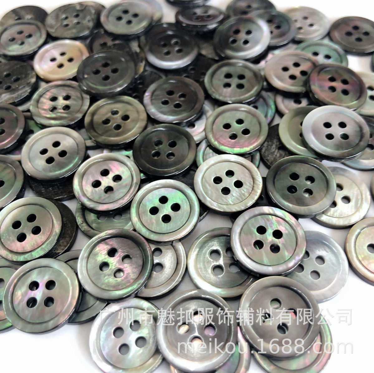 Spot Goods Taro Shell Buckle round Edge Thin Edge Shirt Button White Butterfly White Black Butterfly Shell Button River Shell Button Horseshoe Screw