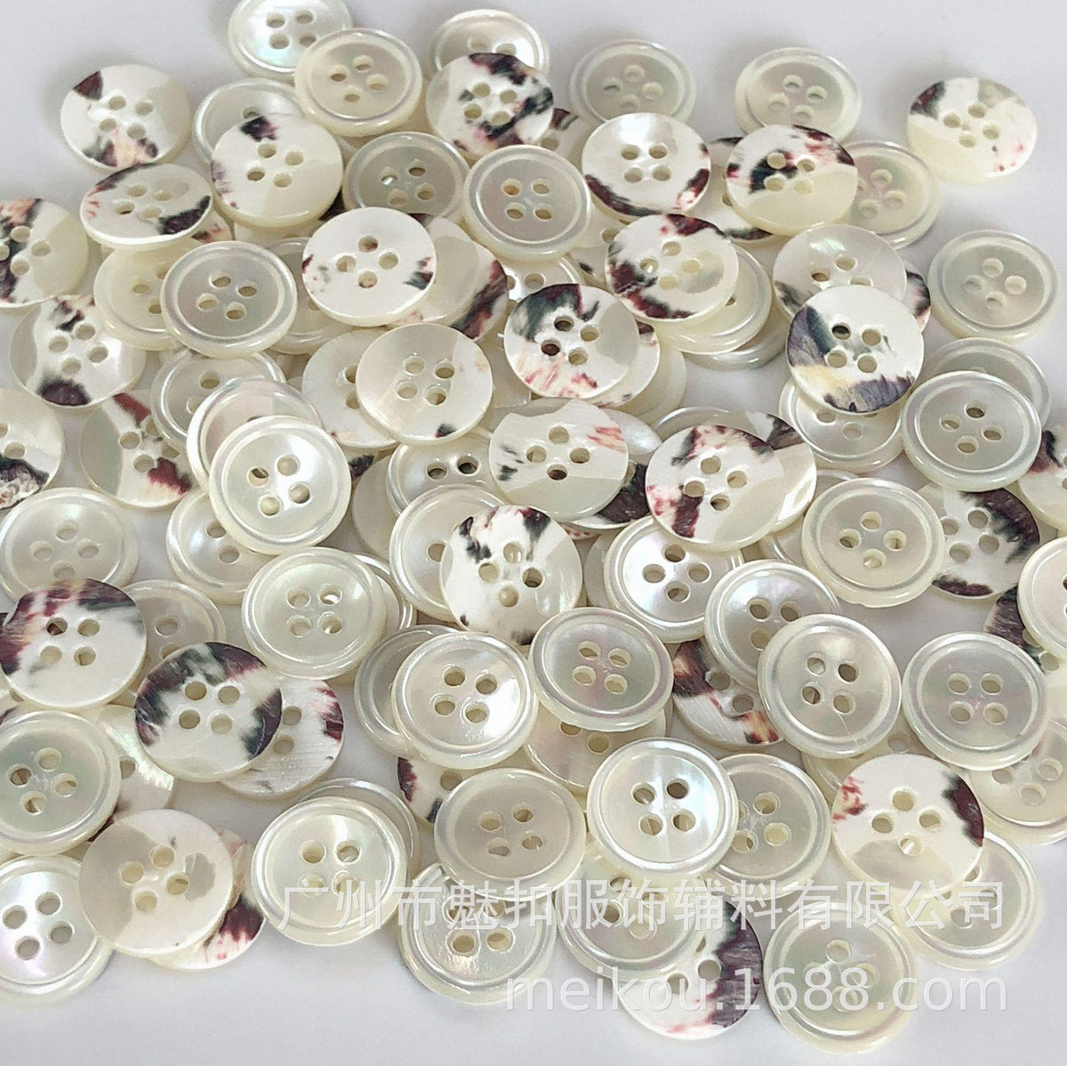 Spot Goods Taro Shell Buckle round Edge Thin Edge Shirt Button White Butterfly White Black Butterfly Shell Button River Shell Button Horseshoe Screw